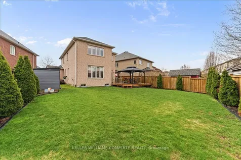 139 Vinton Road Hamilton ON L9K 0G7
