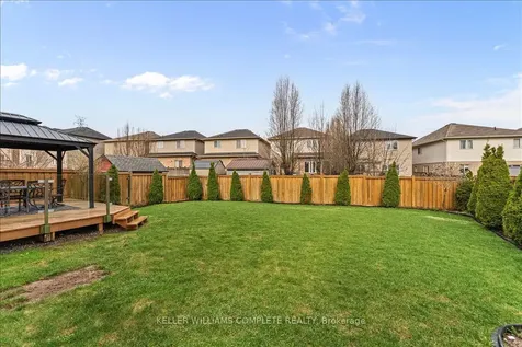 139 Vinton Road Hamilton ON L9K 0G7