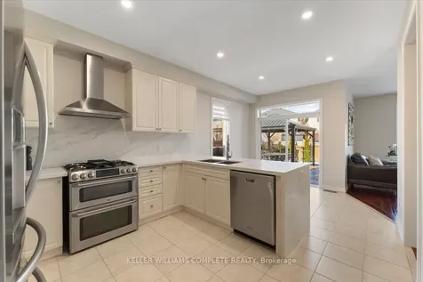 139 Vinton Road Hamilton ON L9K 0G7