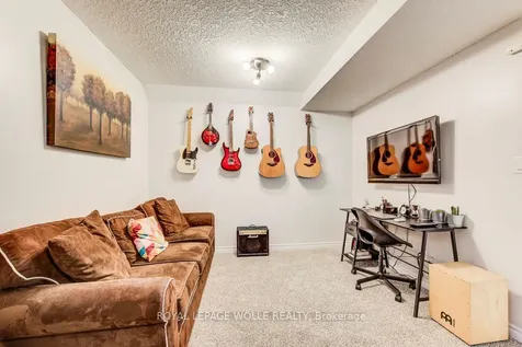 14 Cranshaw Street Kitchener ON N2R 1W2
