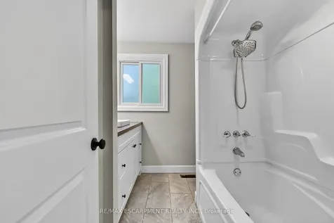 149 St Catherine Street West Lincoln ON L0R 2A0