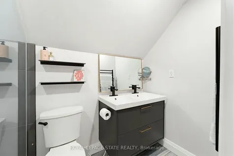 198 East 19th Street Hamilton ON L9A 4S5