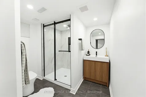198 East 19th Street Hamilton ON L9A 4S5