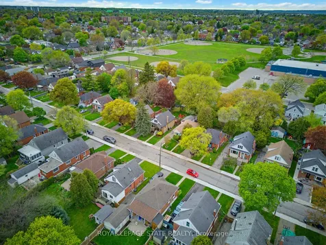 198 East 19th Street Hamilton ON L9A 4S5
