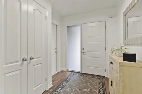 92 Cedar Park Drive Welland ON L3C 7C8