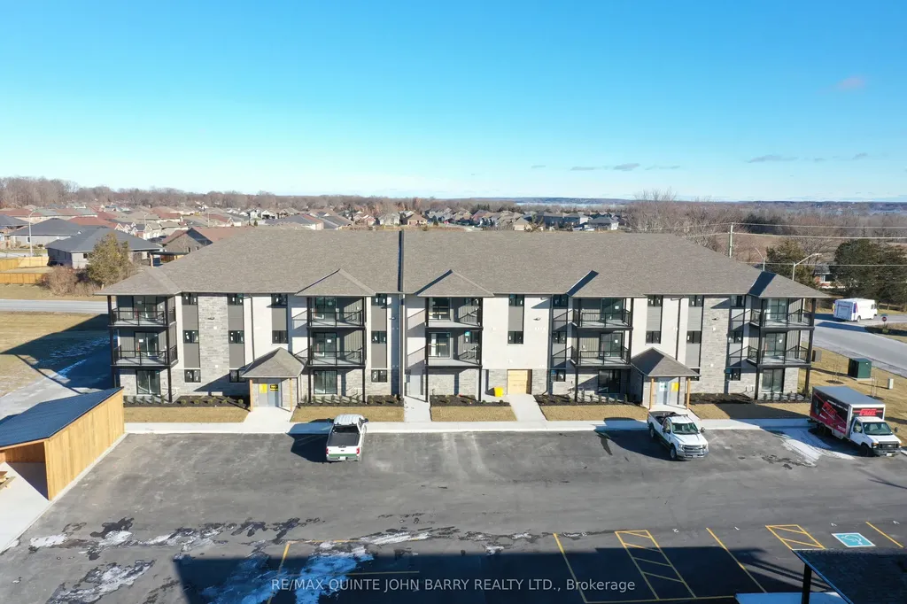 303-10 Hillside Meadow Drive Quinte West ON K8V 0J7