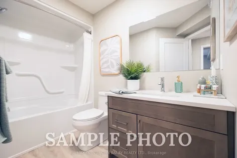 303-10 Hillside Meadow Drive Quinte West ON K8V 0J7