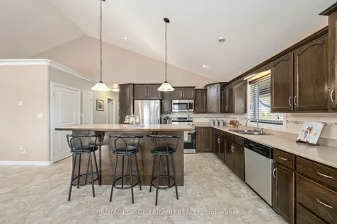 38 Fulton Street Bayham ON N0J 1Z0