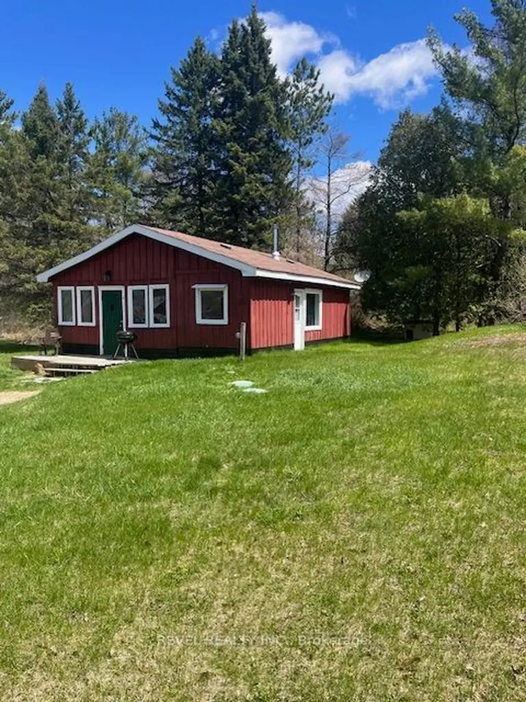 4 Al's Avenue Kawartha Lakes ON K0M 2L0
