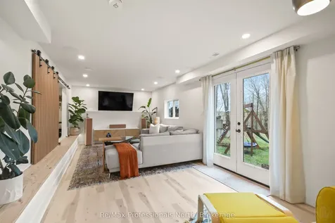 69 Yonge Street S Huntsville ON P1H 1T8