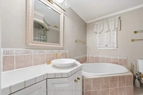 11653 Loyalist Parkway Prince Edward County ON K0K 2T0