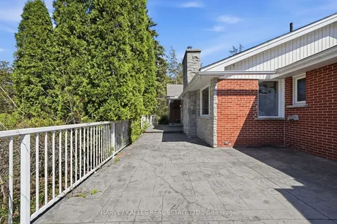 11653 Loyalist Parkway Prince Edward County ON K0K 2T0