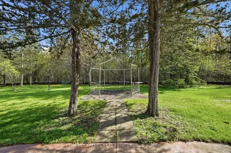 11653 Loyalist Parkway Prince Edward County ON K0K 2T0
