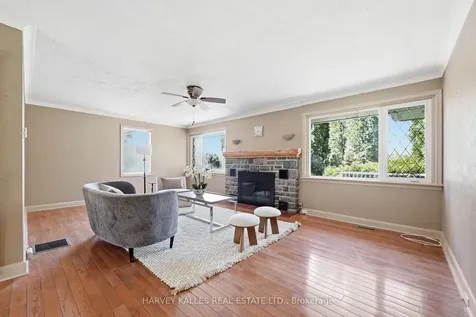 11653 Loyalist Parkway Prince Edward County ON K0K 2T0