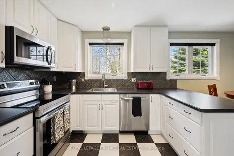 11 Argyle Drive Guelph ON N1G 2P1