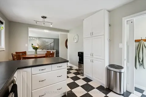 11 Argyle Drive Guelph ON N1G 2P1