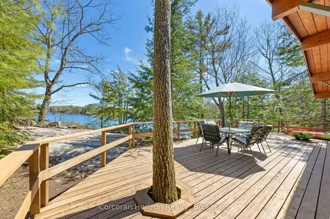 462 Island 90 Island Georgian Bay ON L0K 1S0