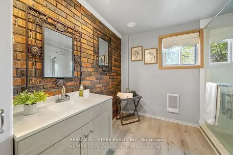 61 Francis Street E Kawartha Lakes ON K0M 1N0