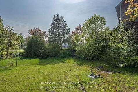 61 Francis Street E Kawartha Lakes ON K0M 1N0