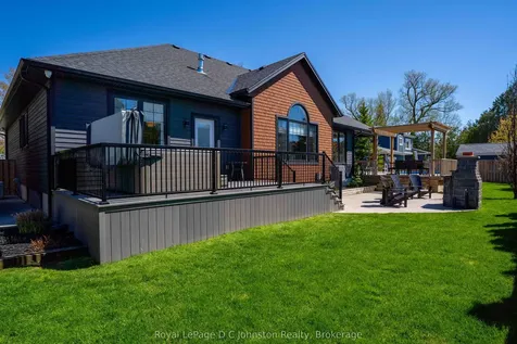171 Huron Street S Saugeen Shores ON N0H 2L0