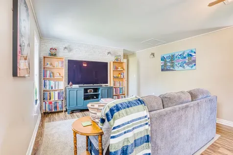 112 Anglesea Street Goderich ON N7A 1V3