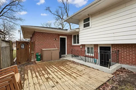 55 Burness Drive St. Catharines ON L2P 1J4