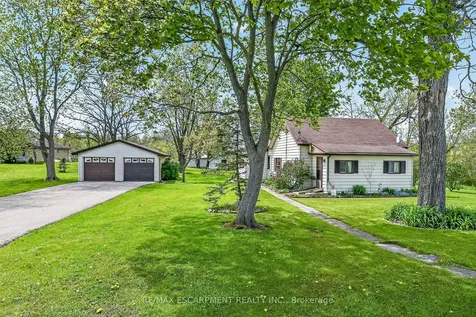 81 Fishcarrier Street N Haldimand ON N0A 1E0