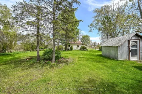 81 Fishcarrier Street N Haldimand ON N0A 1E0