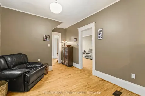 1080 4th 'A' Avenue W Owen Sound ON N4K 5A1