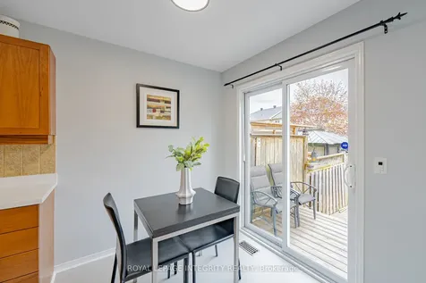 319 Glenbrae Avenue Kanata ON K2W 0B9