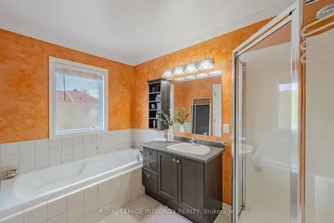 319 Glenbrae Avenue Kanata ON K2W 0B9