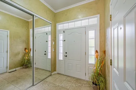 319 Glenbrae Avenue Kanata ON K2W 0B9