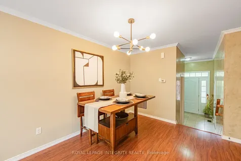 319 Glenbrae Avenue Kanata ON K2W 0B9