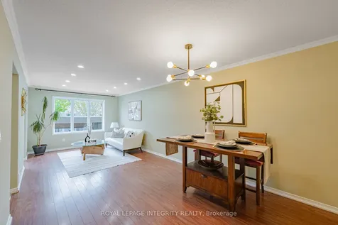 319 Glenbrae Avenue Kanata ON K2W 0B9