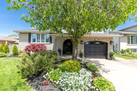 7013 Glengowan Crescent Niagara Falls ON L2J 3R7