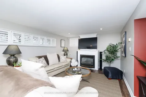 7013 Glengowan Crescent Niagara Falls ON L2J 3R7