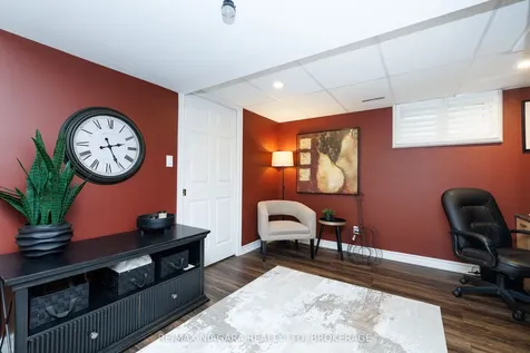 7013 Glengowan Crescent Niagara Falls ON L2J 3R7