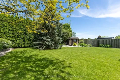 7013 Glengowan Crescent Niagara Falls ON L2J 3R7