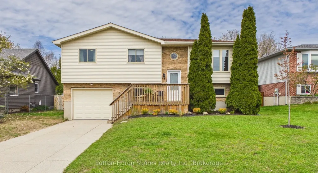 781 Bradford Street Saugeen Shores ON N0H 2C4