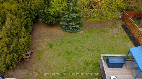 781 Bradford Street Saugeen Shores ON N0H 2C4