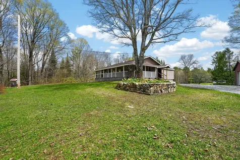 469 Lynx Lake Road Huntsville ON P1H 2J3