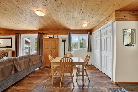 469 Lynx Lake Road Huntsville ON P1H 2J3