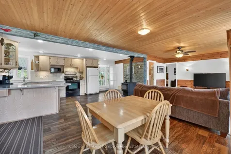 469 Lynx Lake Road Huntsville ON P1H 2J3
