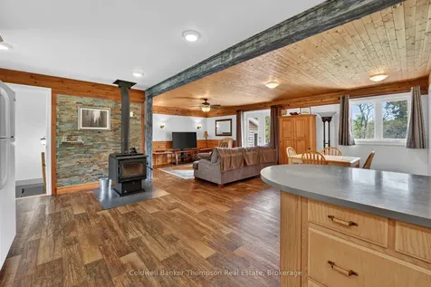469 Lynx Lake Road Huntsville ON P1H 2J3
