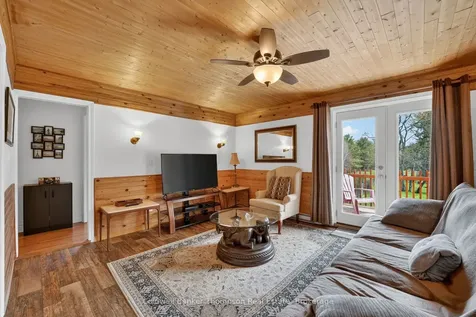 469 Lynx Lake Road Huntsville ON P1H 2J3