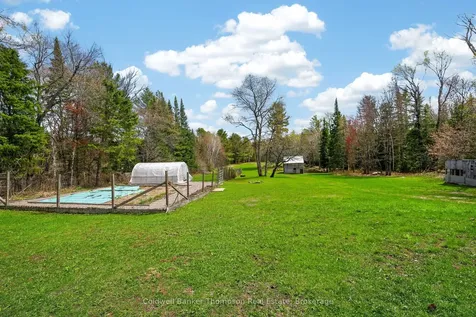 469 Lynx Lake Road Huntsville ON P1H 2J3