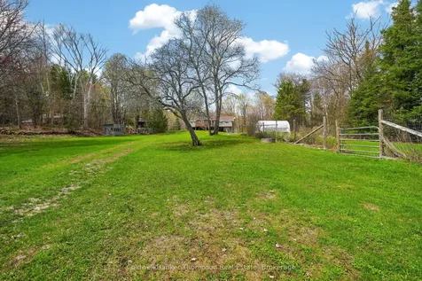 469 Lynx Lake Road Huntsville ON P1H 2J3