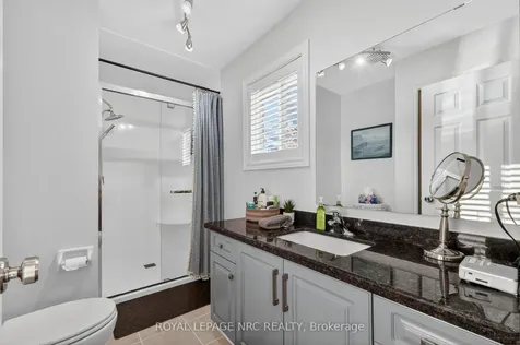381 Albany Street Fort Erie ON L2A 6G3