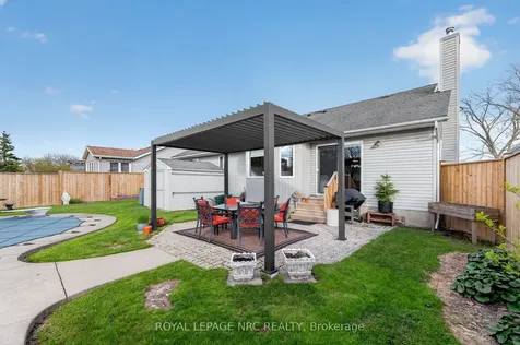 381 Albany Street Fort Erie ON L2A 6G3