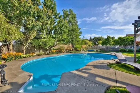 381 Albany Street Fort Erie ON L2A 6G3